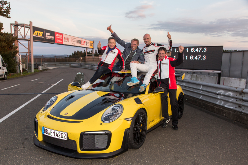 Illustration for article titled Porsche 911 GT2 RS Drops A Lambo-Crushing Record 6:47.3 Nürburgring Time